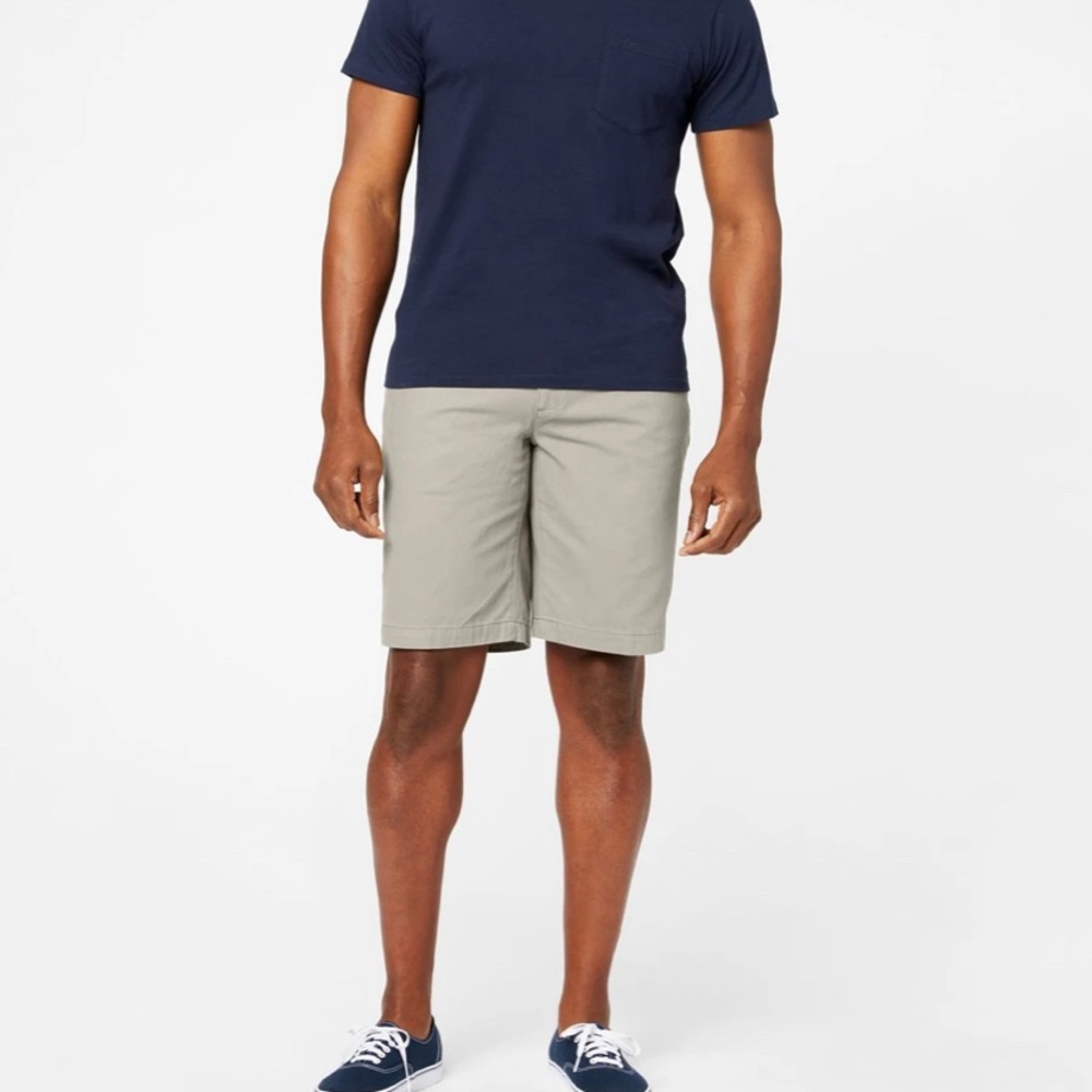Docker’s Perfect Shorts in Porcelain Khaki
